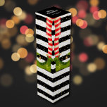 Elf Ben Black White Rand Helgdag jul jul Presentask För Vinflaska<br><div class="desc">Elf ben i strimlade tricks och gröntar på svarta och vita rand och guld innehåller ditt personliga hälsning överst i vin-lådan vid jul. MATCHING-objekt i vår butik.</div>