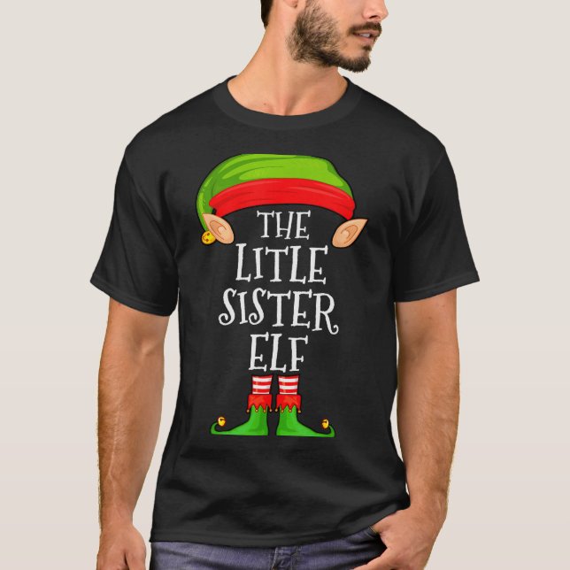 Elf Family Christmas Little Sister Elf Sweater Mat T Shirt (Framsida)