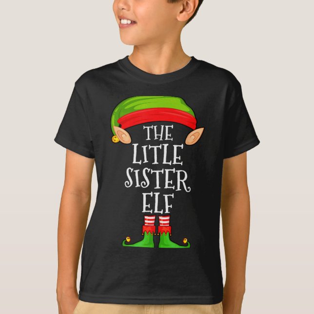 Elf Family Christmas Little Sister Elf Sweater Mat T Shirt (Framsida)
