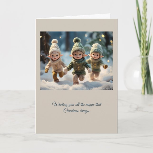 Elf Kids Running in the Snow Custom Text Holiday Kort (Framsida)
