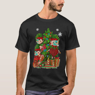 Elf med Knitting Julafton Träd Ljus julfamn T Shirt