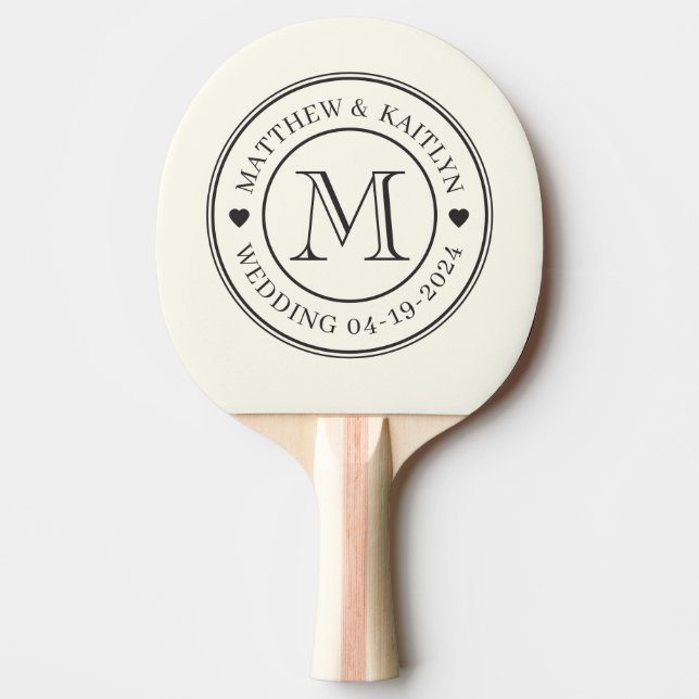 Elfenben och varmt svart bröllopsmonogram hjärta pingisracket (Framsidan)