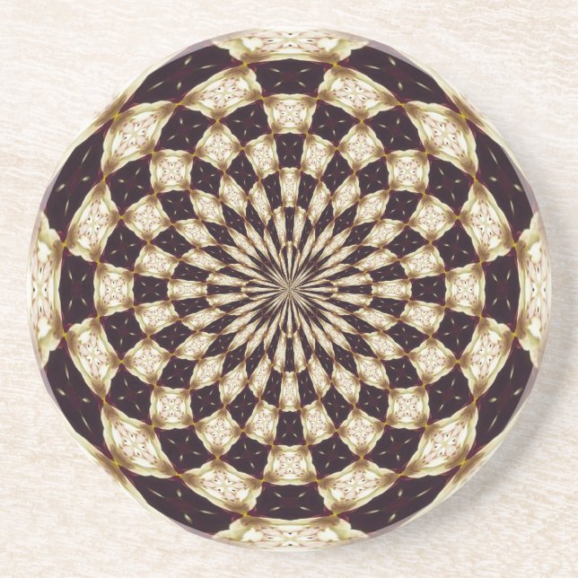 Elfenbensfärgad Kalejdoskop Blomma Mandala Dekor Underlägg Sandsten (Framsidan)