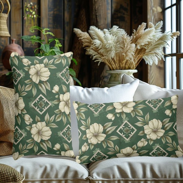 Elfenbenskustens Blommigt på Emerald Background Lumbarkudde (Skapare uppladdad)