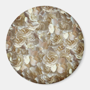 Elfenbensrosmönster – Elegant blomsterkonst Magnet
