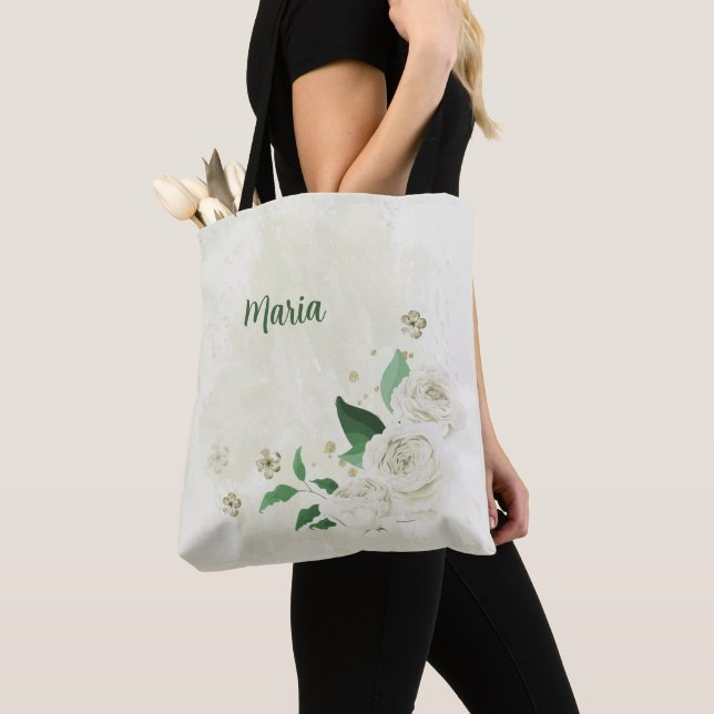 elfenbensvita blommor grönska tygkasse (Närbild)