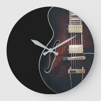 Elgitarr på svart stor klocka