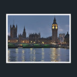 Elizabeth Torn och Westminster Bridge London UK Vykort<br><div class="desc">Make och jag tillbringade en vecka i London i vår 2023 precis före kröningen av kung. Även om flera platser stängdes för att förbereda evenemanget, kunde Elizabeth Torn med sin Big Ben-klocka och parlamentets arkitektur fortfarande åtnjutas av alla! Vackert när som helst, verkligen är ganska fängslande på kvällen. Copyright Bayview...</div>