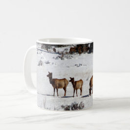 Elk i snö kaffe mugg