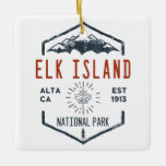 Elk Island National Park Canada Vintage Distress Julgransprydnad Keramik<br><div class="desc">Elk Island National Park Distress Badge med unika parkteman för mönstret löv. Parken spelar en viktig roll för bevarandet av Plains bison.</div>
