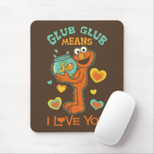 Elmo håller sin husdjur guldfisk musmatta