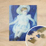 Elsie i en blå stol | Mary Cassatt Pussel<br><div class="desc">Elsie i en blå stol (1880) av Mary Cassatt skildrar en ung flicka som sitter i en blå stol och som fångats med konstnärens namnteckning intsionist stil. Målningen visar upp ömtåliga penselarbeten och en mjuk palett i färg, där man betonar oskuld och barndomens charm. Elsiys avslappnade hållning och tankeväckande uttryck...</div>