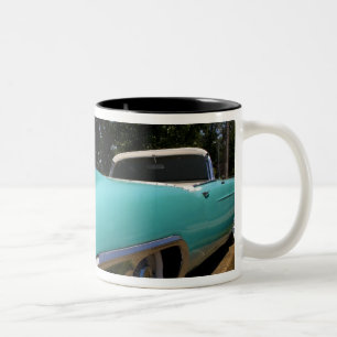 Elvis Presleys gröna cabriolet i Cadillac i Två-Tonad Mugg