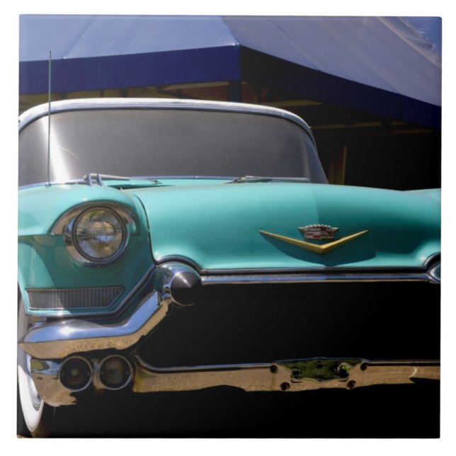 Elvis Presleys gröna cabriolet i Kakelplatta (Framsidan)