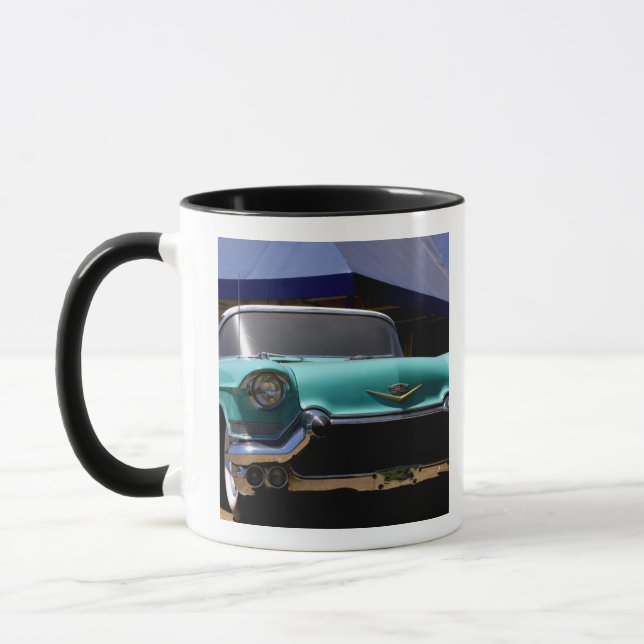 Elvis Presleys gröna cabriolet i Mugg (Vänster)