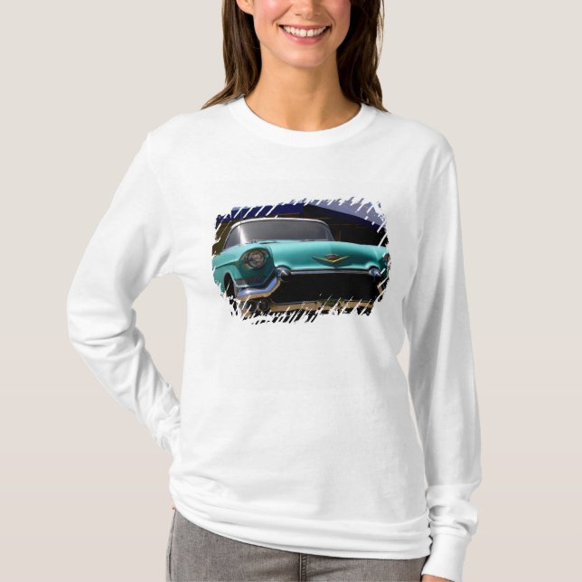 Elvis Presleys Grönt Cadillac Konvertibel i T Shirt (Framsida)