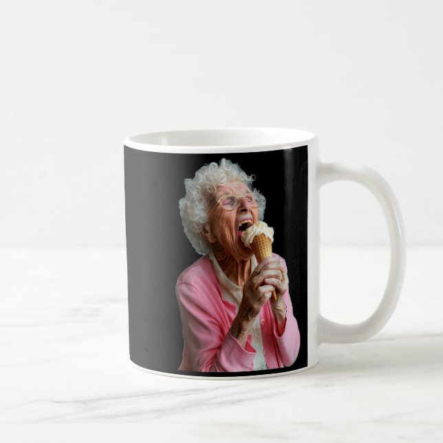 Embarring Old Ladies Meme Grandma Grandmother Gran Kaffemugg (Höger)