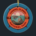 Emblem i kanalöarnas nationalpark Retro Compass Julgransprydnad Keramik<br><div class="desc">Konstruktion för kanalöarnas vektorbilder. Parken består av fem öar med ekologisk rik utanför södra Kalifornien kusten.</div>