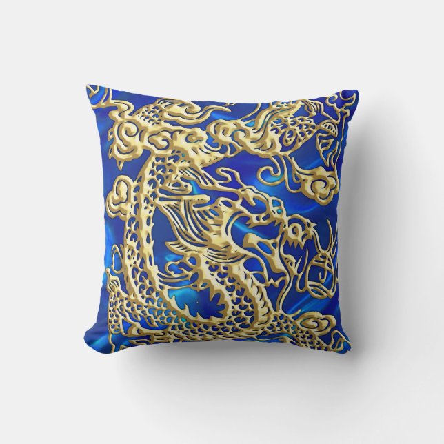 Embossed Guld Dragon on BlueSatin Print Kudde (Framsida)