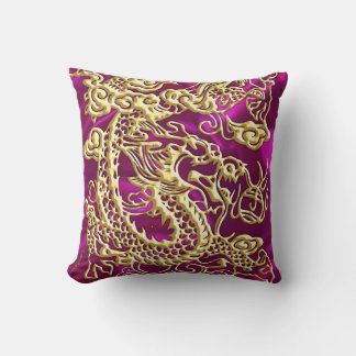 Embossed Guld Dragon on Magenta Satin Print Kudde