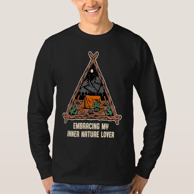 Embracing Inner Nature  Camping Forest Camper Jung T Shirt (Framsida)
