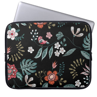 Embrodery Blommigt Neckline, Vintage Bouquet. Laptop Fodral