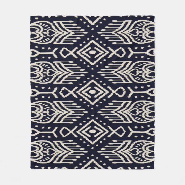 Embroiderade Ikat Fabric: Ethnic Elegance Fleecefilt (Framsidan)