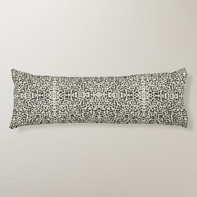 Embroidered Effect Dalmatian Fur Print Kroppskudde (Framsidan)