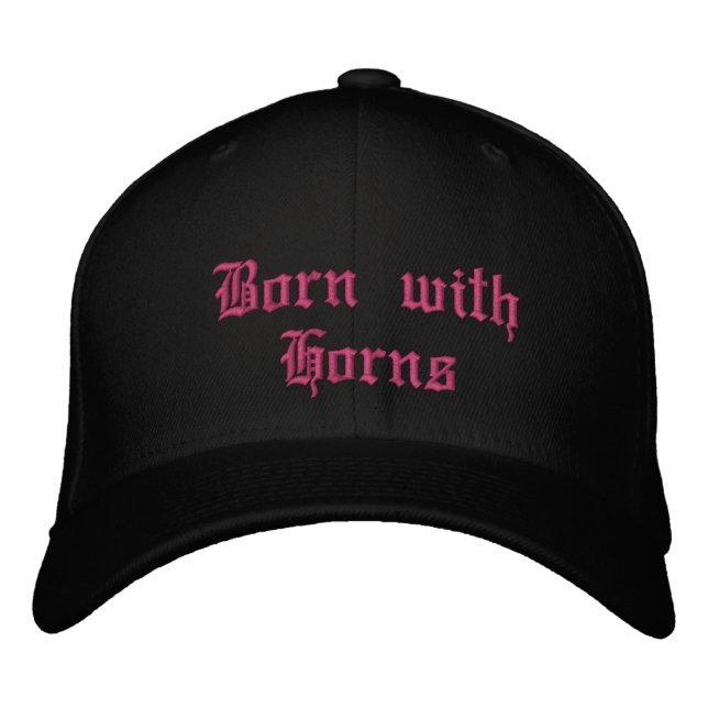 Embroidered Hat- Born with Horns Broderad Keps (Framsida)