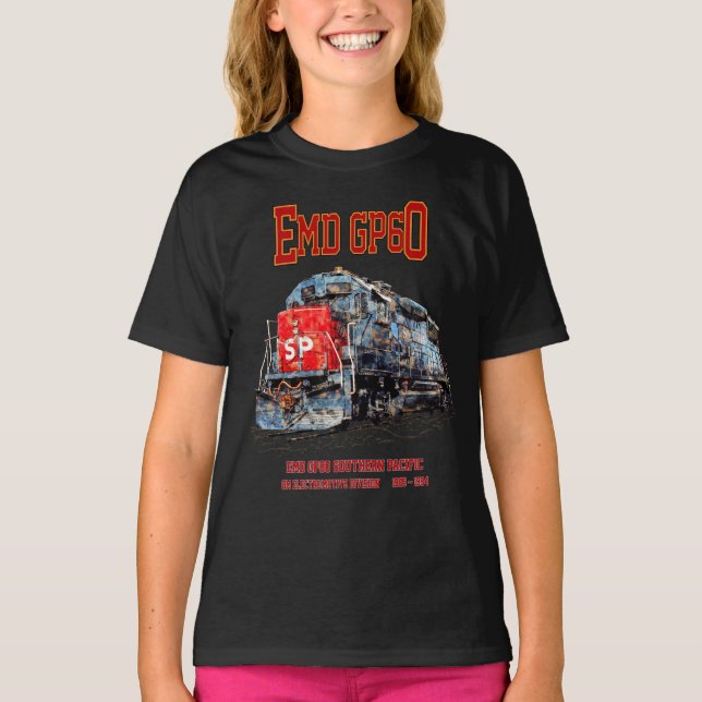 EMD GP60 Diesel Locomotive of Southern Pacific T Shirt (Framsida)