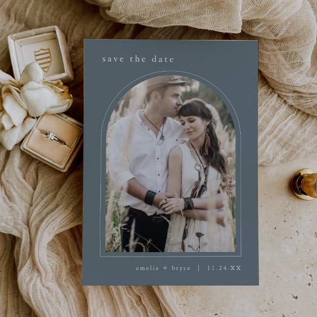EMELIA Arch Photo Simple Boho Mörk blått Bröllop Spara Datumet (EMELIA Arch Photo Simple Boho Dark Blue Wedding Save The Date)