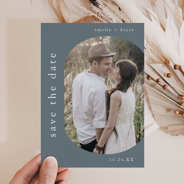 EMELIA Photo Winter minimalist Dusty Blue Bröllop Spara Datumet (EMELIA Photo Winter Minimalist Dusty Blue Wedding Save The Date)