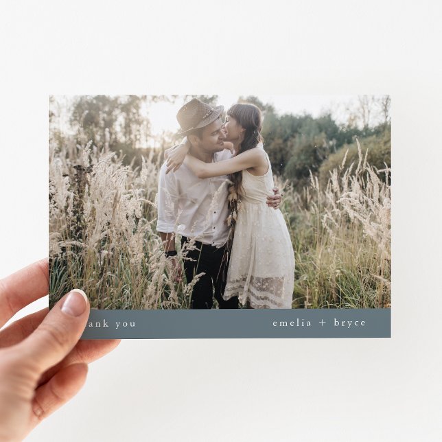 EMELIA Platt Vinter Enkel Dämpad Blå Foto Bröllop Tack Kort (EMELIA Flat Winter Simple Dusty Blue Photo Wedding Thank You Card)