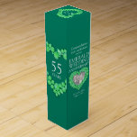 Emerald bröllop gnistra-stenar, foto vin box vinlåda<br><div class="desc">55:e annonsdagen, gåva till vin eller spritbox. Vackra gröntar dyker upp i hjärtan med fotostenmall som dyker upp i vin boxen Bröllop på årsdagen. Anpassa med dina egna mottagare, information om namn eller släktingar och foto. 55-årsjubileet är traditionellt förknippat med smaragds. För närvarande läser man Grattisarna Kathy och Richardo på...</div>
