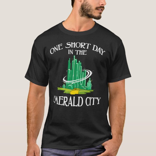 Emerald City Oz Broadway Witch Musical Coola Novel T Shirt (Framsida)