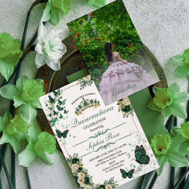 Emerald Green Butterfly Quinceañera Photo Invite Inbjudningar (Skapare uppladdad)
