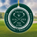 Emerald Grönt Golf Hål i en Retro-Personlig Julgransprydnad Keramik<br><div class="desc">Med en frimärke-effektsmodell av åldras-typ. Anpassa namn,  placera hål nummer och datum för att skapa en underbar golfkeepé för att fira det fantastiska hål i ett. Designad av Thisisnotme©</div>