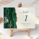 Emerald Grönt Guld Agate Ivory Bröllop Bordsnummer<br><div class="desc">Det moderna bordsnumret bröllop i den här elegantens lämnat kant har ett framväxande vattenfärgsagat i grönt som trimmas med faux guld gräns. Anpassadet kombinerar handskrift av grönt,  kursiv stil och typsnitt på en elfenbensbakgrund.</div>