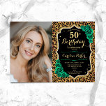 Emerald Grönt Leopard Skriv ut foto 50:e födelseda Inbjudningar<br><div class="desc">Femininininbjudan till elegantens blommigt på 50 år med ditt foto. Glam Black grönt design med faux glitter guld. Innehåller animaliskt leopard-tryck, emerald grönt ro, skriptteckensnitt och konetti. Perfekt för en snyggt vuxen under firande party. Anpassa med dina egna detaljer. Kan anpassas för vilken ålder som helst! Skrivna Zazzle-inbjudningar eller digital...</div>