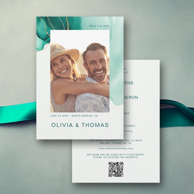 Emerald Grönt Modern Bröllop QR-fotodatum för Spar Inbjudningar (emerald gold wedding photo save the date modern romantic elegant bohemian chic simple classy luxury)