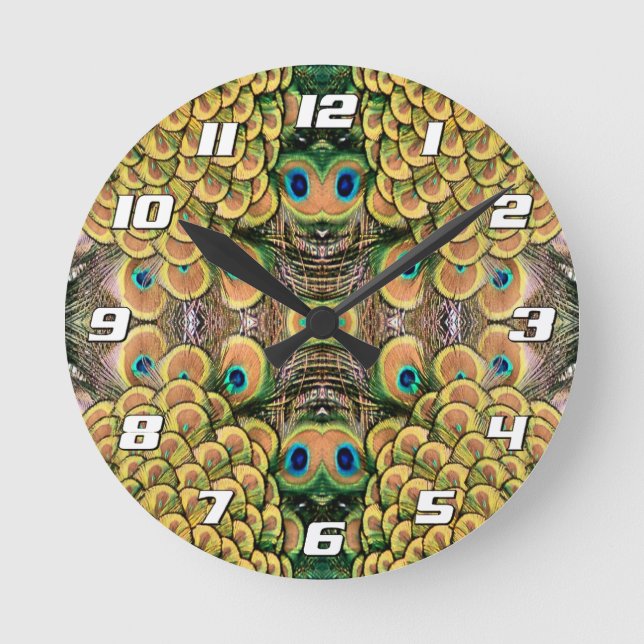 Emerald Grönt och Guld Peacock Feathers Numbers Rund Klocka (Framsida)