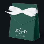 Emerald Grönt Rustic Boho Modern Monogram Bröllop Presentaskar<br><div class="desc">Emerald Grönt Rustic Boho Modern Monogram-favoritboxar</div>