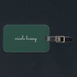 Emerald Grönt Script | Modern Snyggt Monogram Bagagebricka<br><div class="desc">En enkel anpassningsbar i en handskriven avslappnad med enfärgad grönt och vit snyggt. Monogrammet kan lätt vara personlig för att göra en design så unik som du är! Perfektens trendig-gåva eller tillbehör till tillfälle.</div>