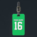 Emerald Grönt Sports Jersey Team Jersey Bagagebricka<br><div class="desc">Emerald Grönt Team Jersey/Sports Jersey/Football Jersey Anpassa detta med ditt eget namn eller team namn och ett nummer. Du kan ändra textens storleka placering, färg och placering om du behöver göra ändringar, ta bort textskuggan, lägga till egen text och/eller bilder för att skapa din egen unika design med mera. FantabulousSports/Fantabulous...</div>