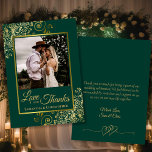 Emerald & Guld Kärlek & Tack Photo & Note Bröllop<br><div class="desc">Den vackra grönten och guld bröllop-tacket som du har med dig i ett faux foil gyllene ram omgivet av ornatkårer och snurrar. Rubriken lyder: Kärlek och Tack, med namnen nedan. Baksidan har en romantisk länkad hjärgrafik med utrymme för en anteckning om anpassningsbarna och namnteckning. Det här tackkortet är enkelt, snyggt...</div>