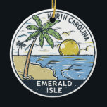 Emerald Isle North Carolina Vintage Julgransprydnad Keramik<br><div class="desc">Emerald Isle hand plockade illustration med handflatan träd och vågar i bakgrunden. Perfekt för alla som kärlek att besöka Emerald Isle.</div>