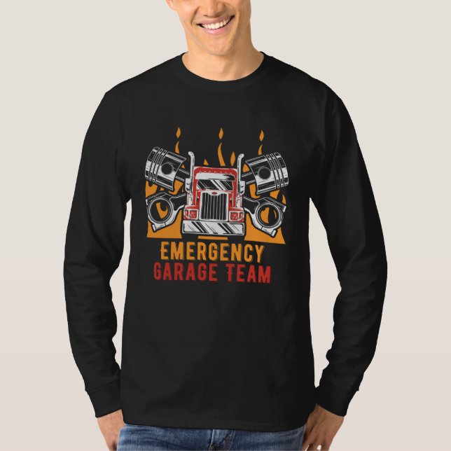 Emergency Garage Team Mechanic Friends Car Repair  T Shirt (Framsida)