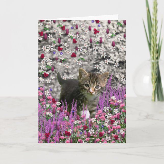 Emma i blommor mig - lite grå kattunge kort (Framsida)