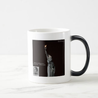 Emma Lazarus & Frihetsgudinnan presenter och kort Magisk Mugg
