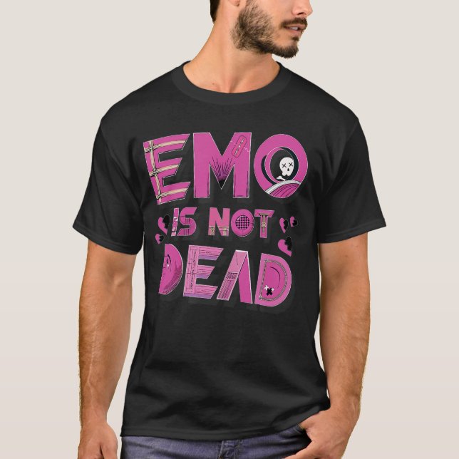 Emo Night är inte död pojkvänner T Shirt (Framsida)